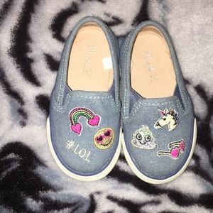 Girl shoes